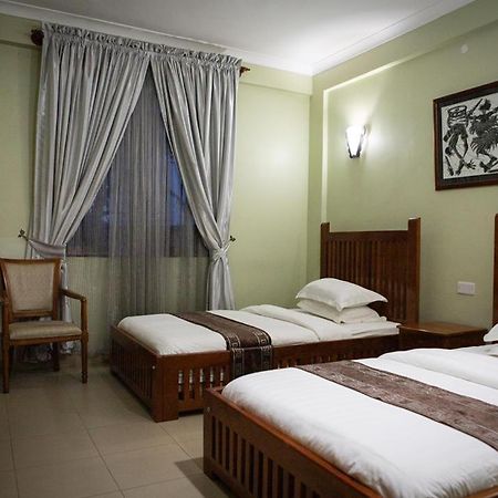 Marombosa Summit Lodge מראה חיצוני תמונה